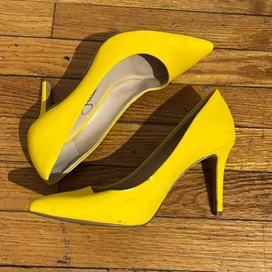 Jessica Simpson stiletto heels